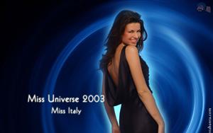 Miss Universe 2003